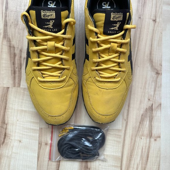 Men's Shoes - Picture 8 of 10